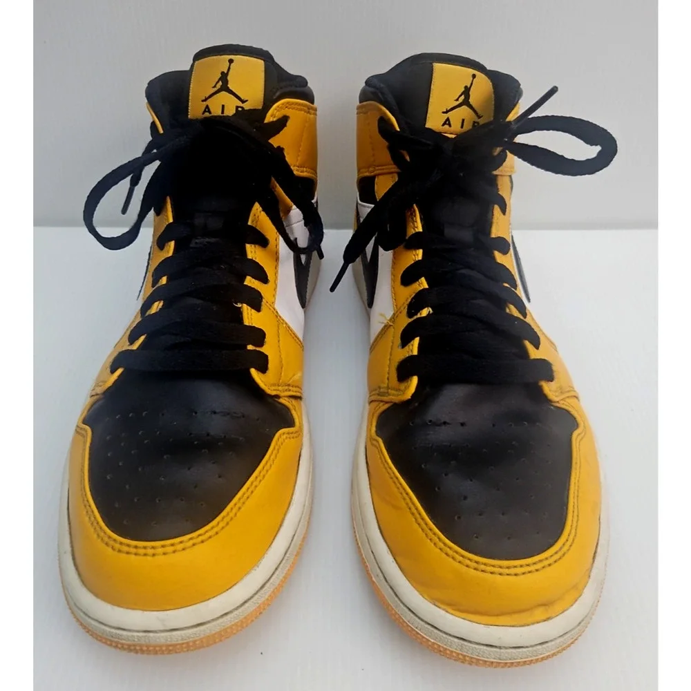 Nike Air Jordan 1 Mid Taxi Yellow Black White Mens Size 9 Sneakers